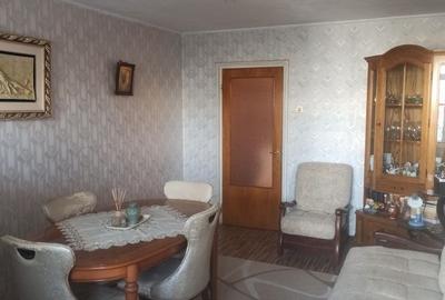 Apartament cu 3 camere semidecomandat în Drumul Taberei