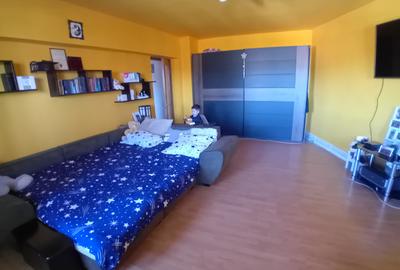 Apartament 3 camere 120 mp etaj 3 Piatra Neamt