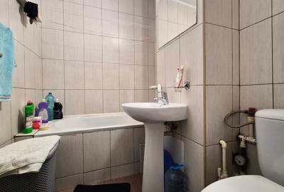 Zona CET - ap 2 camere, dec , et 8/10 , centrala gaze - 15