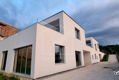 Casă individuală cu 4 camere în Feleacu