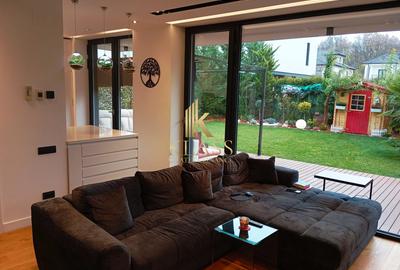 Casă individuală cu 4 camere în Tunari