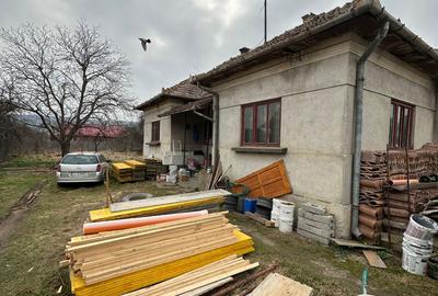 Teren de vanzare in Gilau cu doua fronturi stradale