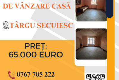 Casă de vânzare cu etaj în Târgu Secuiesc, în Curtea nr. 41!