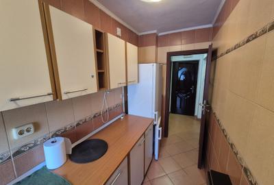 Lacul Tei inchiriere garsoniera cu boiler electric - 2