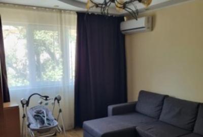 Apartament cu 3 camere - Zona Alexandru cel Bun - Piata Voievozilor