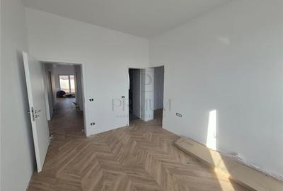 Duplex modern - zona foarte buna - interior spatios - departit prin camera tehni - 7