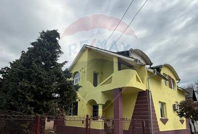 Casă / Vilă cu 6 camere de vânzare - 3