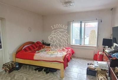 OPORTUNITATE INVESTITIE! Casa cu 2 apartamente- Zona Eroilor - 3