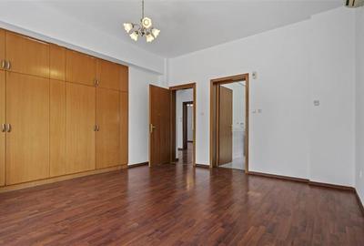 Vila spatioasa langa parcul Herastrau | Spatiu versatil - 17
