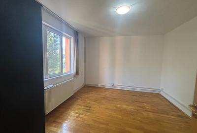 Inchiriez casa  noua  5 camere calea Aradului 1600 euro - 3