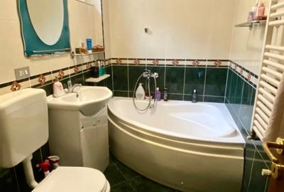 Apartament 3 camere, 2 băi, ultracentral-Primărie, decomandat, 85 mp+boxă 12 mp - 8