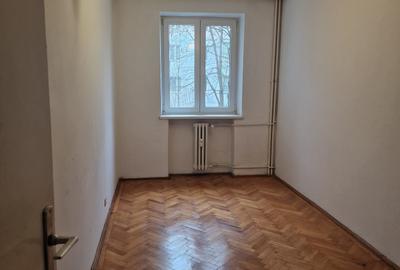 De Vanzare apartament 3 camere decomandat etaj 1 George Enescu - 2