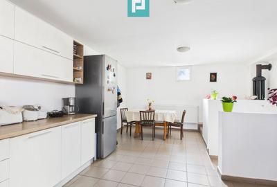 Casă cu 4 camere, curte și atelier mecanic - Sebeș - 8