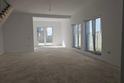 Duplex P+E in Mosnita cu utilitati si stada asfaltata - 6