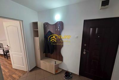 Apartament cu 2 camere semidecomandat în Podu Roș