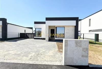 Casa individuala | Parter | 3-4 camere | 2 bai | Ansamblu rezidential - 2