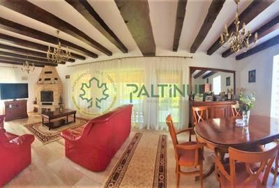 Casă individuală cu 7 camere în Calea Poplăcii