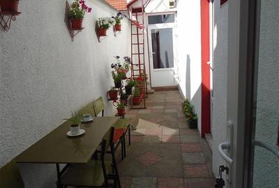 Resita Casa 7 Incaperi Parter,Etaj, Zero investitii - 9