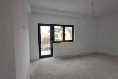 Casa individuala  P+1+Pod - 350 mp teren-STR.SCOLII - 37