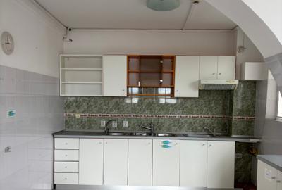 OCAZIE DEOSEBITA! 1100 euro/mp , 725 mp ,vila cu teren in sector 1,zona selecta - 8