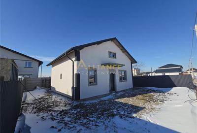 Casă cu 3 camere în Berceni