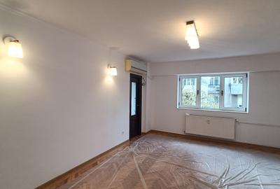 Camera de Comert, Splai, bloc 1994,  etaj 1, nemobilat - 9