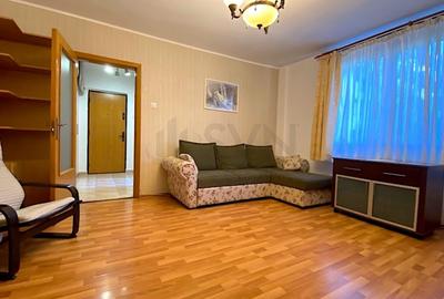 Apartament cu 3 camere semidecomandat, mobilat în Grivița