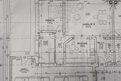 Casă individuală cu 7 camere în Florești