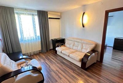 CENTRU TEATRU DE STAT 3 CAMERE ETAJ 2 LOC PARCARE 500 EURO TERMEN LUNG - 1