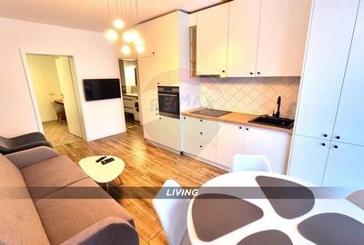 Apartament cu 3 camere semidecomandat, mobilat în Orașul Vechi