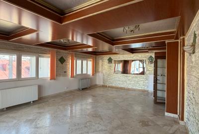 Piata Romana, 5 camere nemobilate, etaj 4/P+5, 115mp - 2