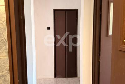 Inchiriere apartament  3 camere Central - 3