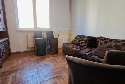 Apartament 3 camere decomandat, etaj 3/4, zonă Calea Romanului - Baie mare unifi - 2