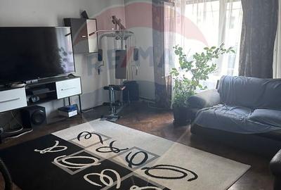 Apartament cu 3 camere de vanzare in zona Central