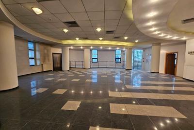 Spatiu de 134 mp la etajul 6, zona ultracentrala Bacau - 1