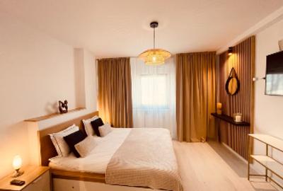 Garsonieră decomandată în Universitate