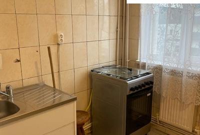 Apartament 2 camere, etaj 3, central, 300 euro/lunar. - 13