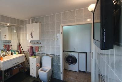 Ap 3 camere, 90 mp, 2 băi, 1 balcon, et. 3, Girocului, cu garaj, comision 0% - 2