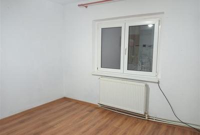 PARTER cu extindere ap 2camere Decomandat 65 mp - 2