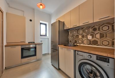 Garsonieră Armeneasca | 46 mp | Centrală proprie | Etaj 6 | - 7