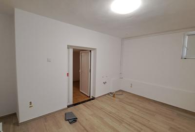 SPATIU COMERCIAL STRADAL - COMISION ZERO - 32