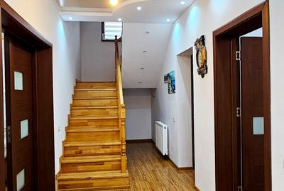 Proprietate Piatra Neamt - Vila cocheta prevazuta cu terasa, garaj si teren - 10