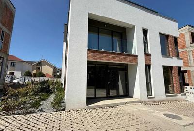 Spatiu comercial 221 mp, inaltime 3m, ideal pentru clinica, cartier Zorilor - 1