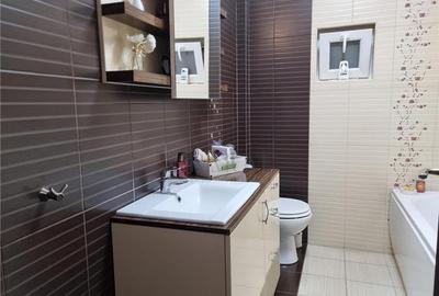 GIROC - 2 CAMERE - ETAJ INTERMEDIAR - PARCARE INCLUSA - ZONA EXCELENTA - 8
