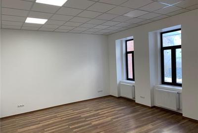 SPATIU COMERCIAL | Str.Motilor | 180 MP  | Parcare - 1