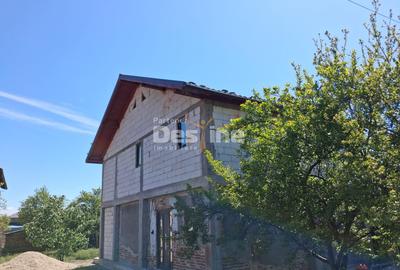 Casă P+1 construită în 2022, 4 camere, panouri solare, teren 375 mp – Băbeni, Vâ - 1