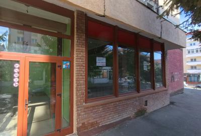 Spațiu Comercial în Cartier Valea Aurie, Str. Valea Aurie bl.30 Pret Negociabil - 3