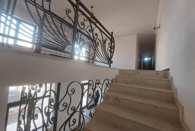 Tomis II, imobil 7camere, ideal sediu firmă / activități de birouri - 6