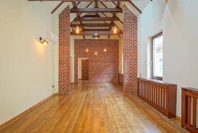 Închiriez casă în Centrul Brasovului/ curte privata - 7