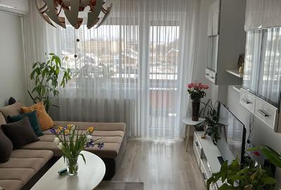 Apartament cu 2 camere decomandat, mobilat în Tractorul
